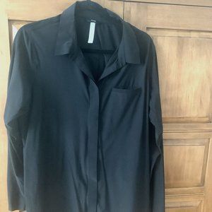 Athleta Urbanite Black Blouse Size L